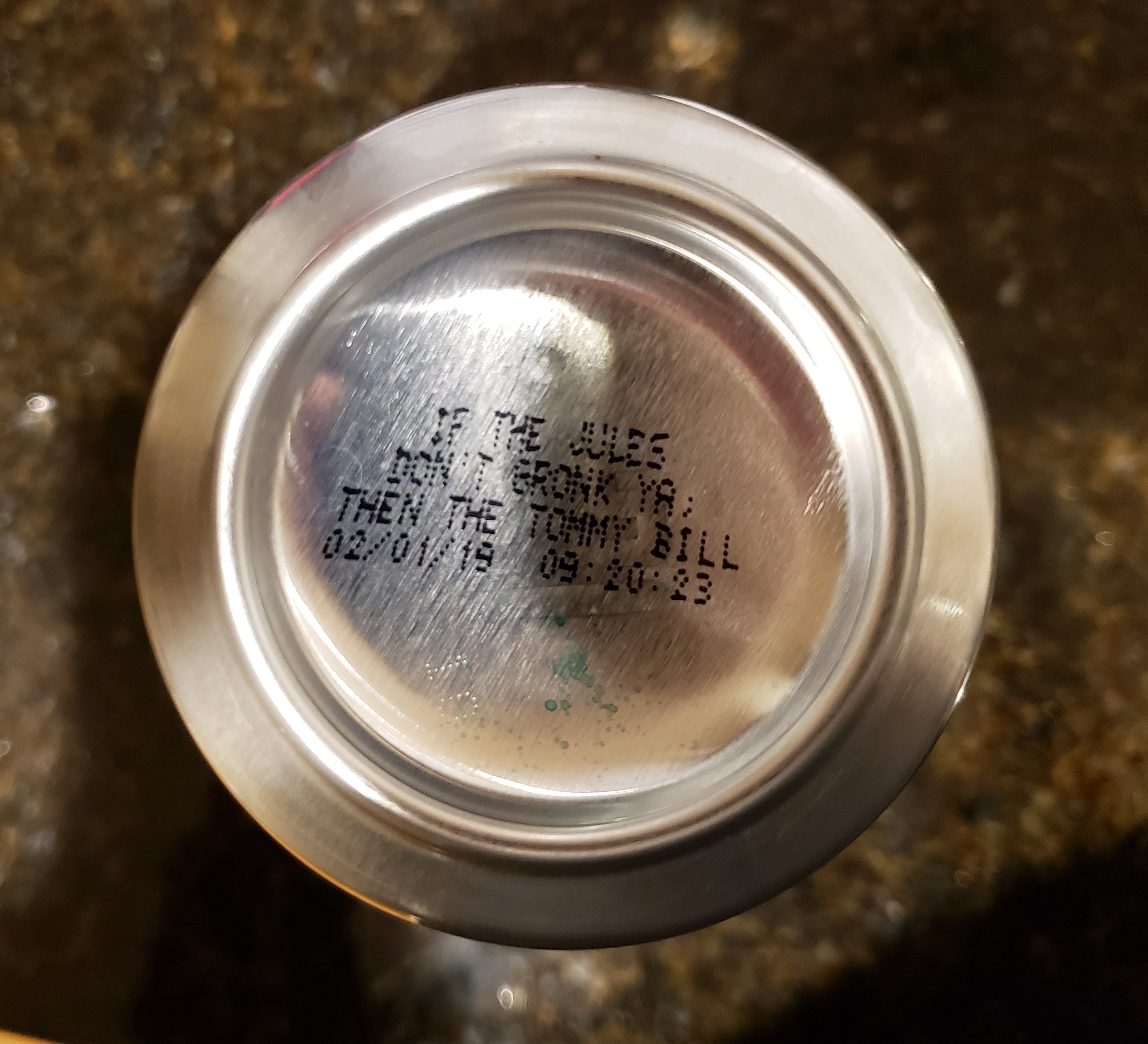 Can bottom with date
